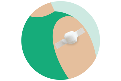 arm med plasterlapp etter vaksinasjon