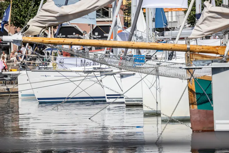 Bilde av flere seilbåter i Arendal