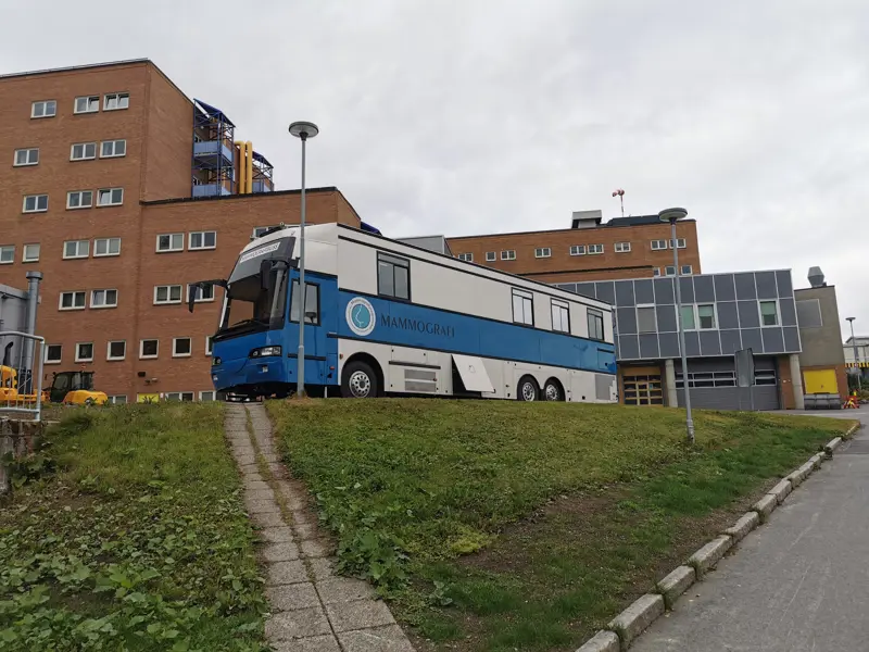 Mammografibuss foran sykehus