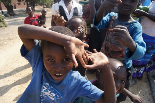 Gutter i Malawi Photo: NIPH