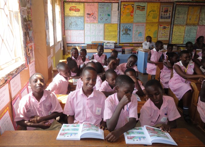 Skolebarn i Uganda